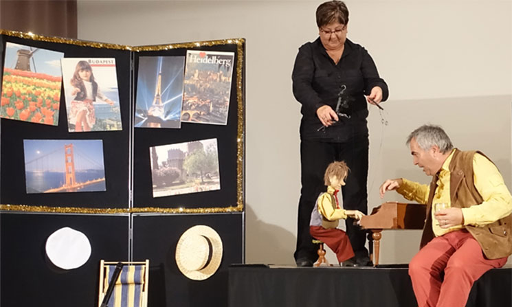 Video ansehen: hier klicken Wenn einer eine Reise tut... Show bornevent